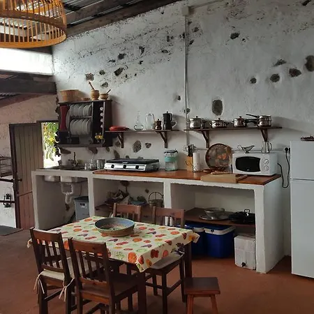Casa Rural El Rincon بيت للعطل